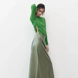 NWT - ZARA SIDE RUSHING KNIT SWEATER